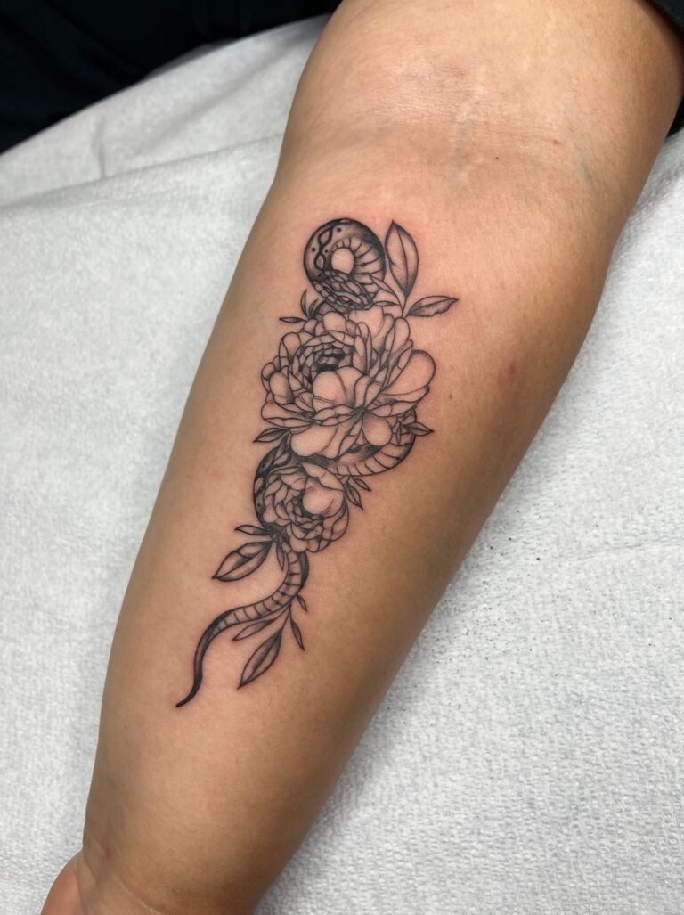 SnakeForearm