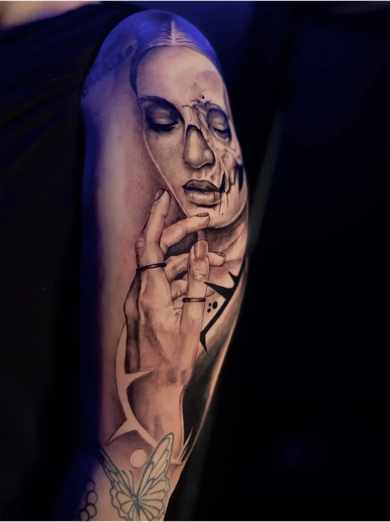 WomensFaceShoulder